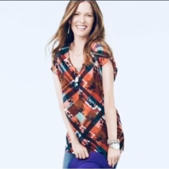 CAbi Zadie lattice tunic top with camisole. - Picture 1 of 5